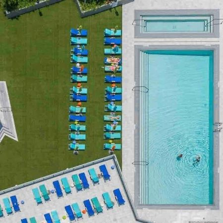 Downtown Miami 2 Br-Sleeps 6- 1-Kingbed, Sofabedアパートメント エクステリア 写真