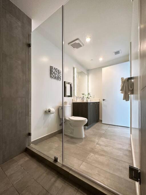 Downtown Miami 2 Br-Sleeps 6- 1-Kingbed, Sofabedアパートメント エクステリア 写真